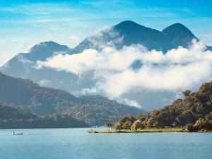 L'Étape Sun Moon Lake by Tour de France-landing